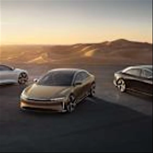 Uber Outlines Robotaxi Rollout With This EV Maker