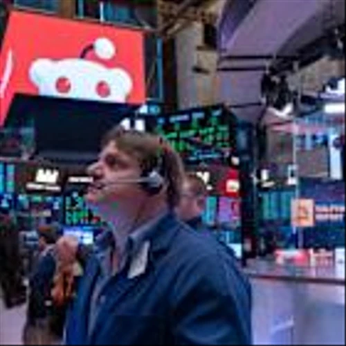 As Google Embraces AI, One Stock Is Losing Out. Others Are at Risk.
