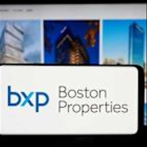 Is BXP Stock Underperforming the S&P 500?