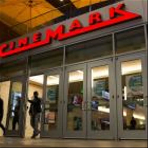 San Francisco's largest mall loses more retailers as exodus continues