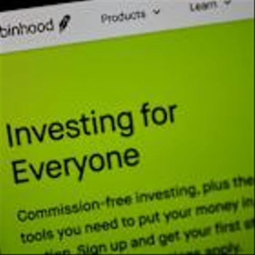 Robinhood or AppLovin Could Join S&P 500 if Paramount Is Dumped