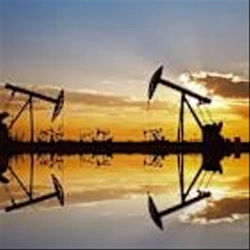 Oil Rig Count Falls by 1; Crude Set to Snap Two-Week Decline