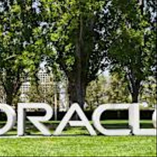 Oracle Stock Falls Despite 'Very Strong Outlook.' Here's What Wall Street Is Saying.