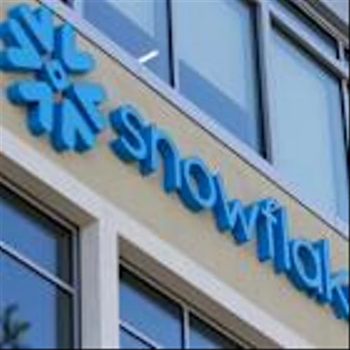 Snowflake Likely to Exceed Third-Quarter Revenue Estimates, Oppenheimer Says