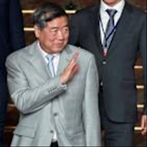 From boardrooms to hiking trails: HKMA courts top bankers with business and leisure