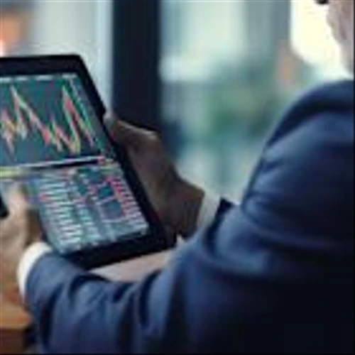 Piper Sandler Keeps Overweight on Amazon (AMZN), Sets $233 Target Ahead of Holiday Season and AWS Momentum