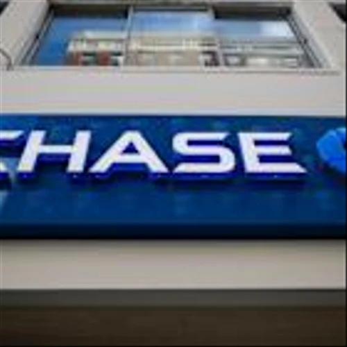 Chase's $795 Sapphire Reserve card signals a shift in the credit card perk wars