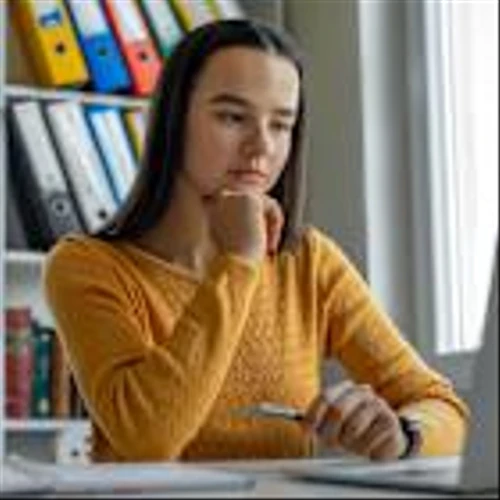 Should You Buy Ares Capital While It's Below $21?