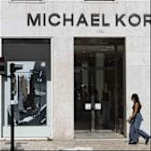 Michael Kors Owner Capri Posts Wider-Than-Estimated Q4 Loss, Lowers Outlook