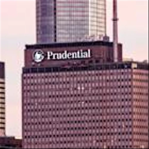 PRU Lags Industry, Trades at a Discount: What Should Investors Do Now?