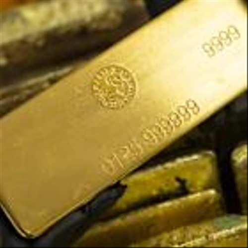 Gold Surges Over $4,800 to New High. Why It’s Leaving Silver Behind.