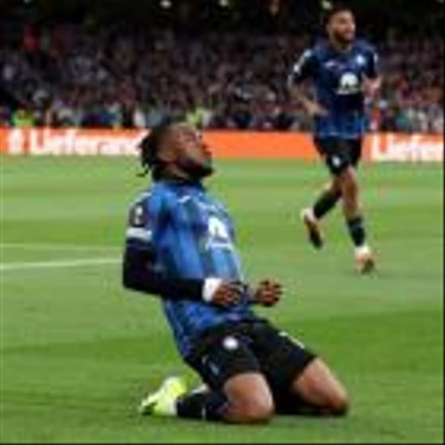 In-form Napoli top Serie A after Inter stumble at Monza
