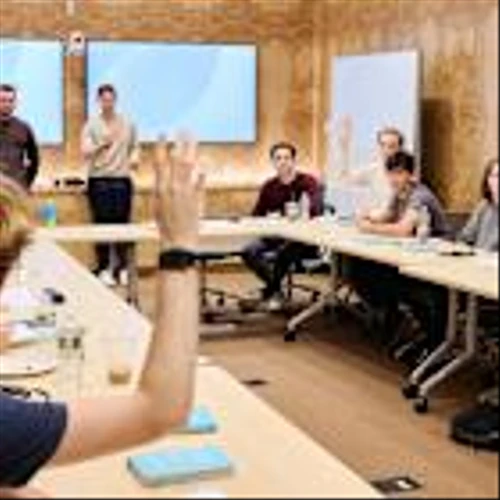 Palantir Thinks College Might Be a Waste. So It’s Hiring High-School Grads.