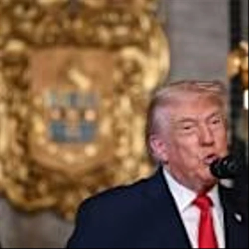 Trump to Host Defense Firms to Urge Less Spending on Buybacks