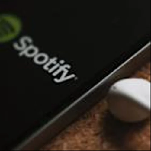 Spotify Stock Soars 124% in a Year: Time to Buy, Hold or Fold?