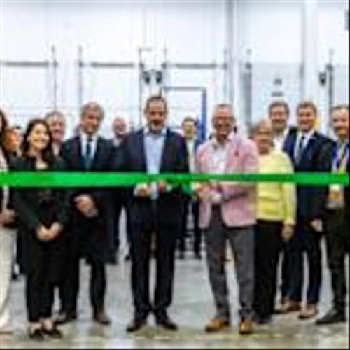 Schneider Electric Canada Opens New Distribution Centre in Halton Hills, Strengthening Local Operations and Supply Chain Resilience