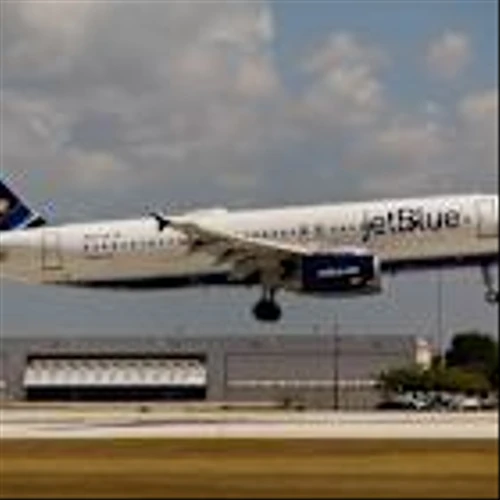 Jim Cramer Favors United Airlines Over JetBlue