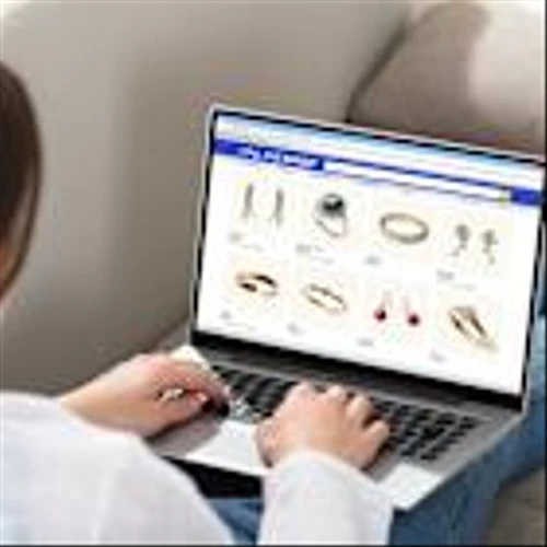 Down 50%, Is Signet Jewelers a Buy on the Dip?