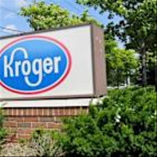 Layoffs Just Hit This Dividend Stock. Should You Buy the Dip?