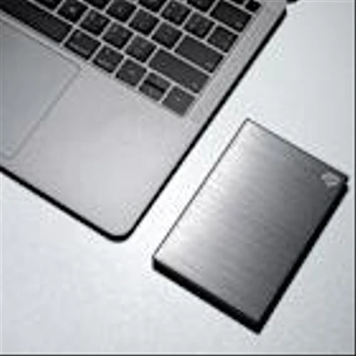 Bernstein Rates Seagate (STX) Outperform, HDD Rebound & HAMR Drive $250 PT
