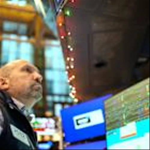 US stocks rise at the start of a holiday-shortened week