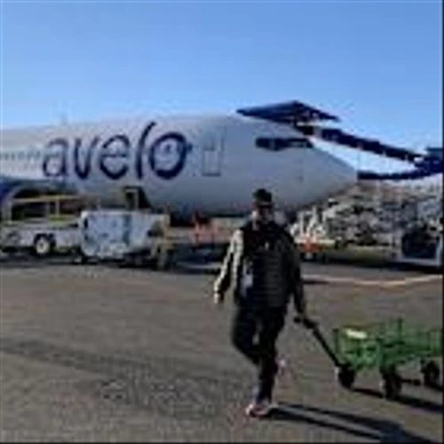 Avelo to End ICE Deportation Flights, Close Hubs