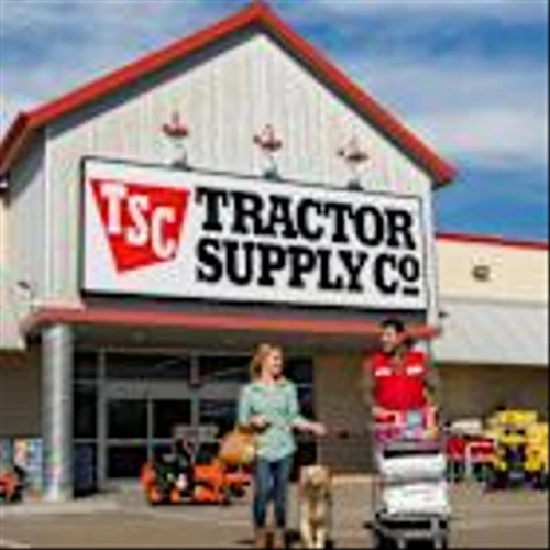 Tractor Supply debuts animal, pet pharmacy service