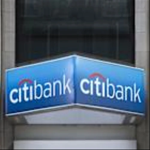 C Projects Higher Q2 IB & Markets Revenues: Fee Income to Benefit?