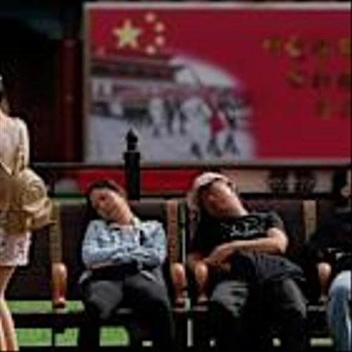 China’s economy loses momentum amid spending and investment slump