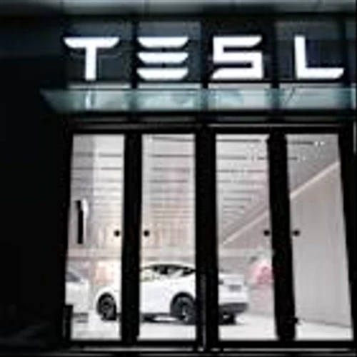 Tesla in India, Saia Q1 miss, SoFi initiated by Citizens JMP