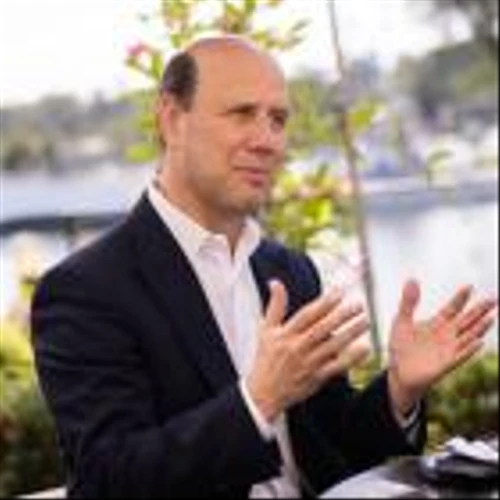 Private Credit Is Resilient Despite Trouble, Blue Owl Co-CEO Says