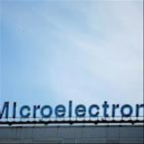 STMicro seeks to reassure Italy over investment, job levels