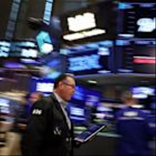 Stocks fall as dollar rises, gold falls with Fed rate path in question