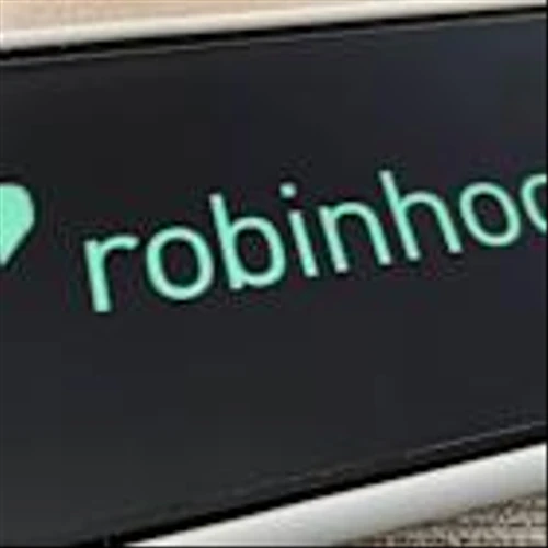 Robinhood earnings top forecasts as crypto revenue jumps 300%, company announces CFO transition
