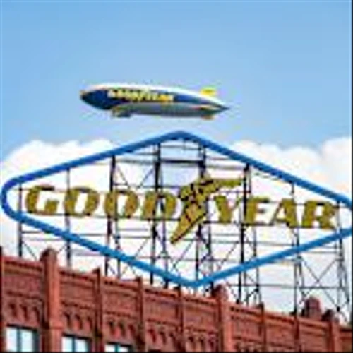 Future Service Puppies Take Their First Big Adventure with Snoopy and Goodyear Onboard the Iconic Blimp