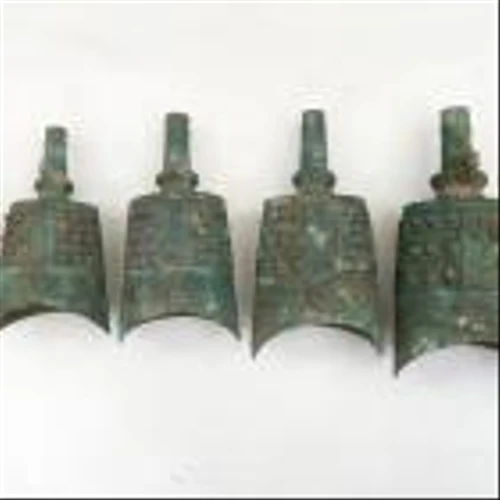 Ancient bronze bells, Han dynasty frog among 14 cultural relics returned to China
