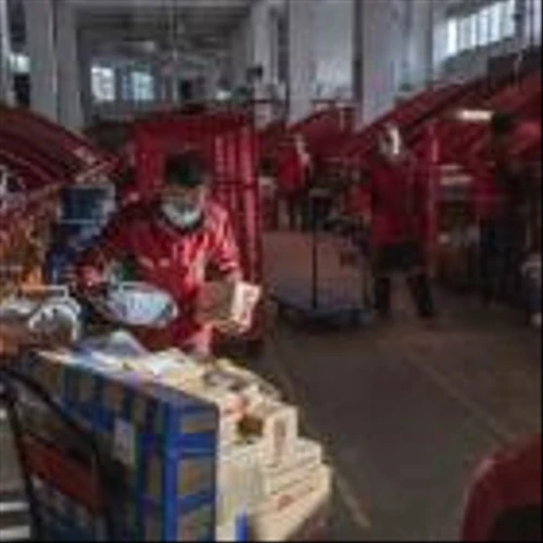 JD.com Leads Losses in China Tech Stocks on Walmart Stake Sale