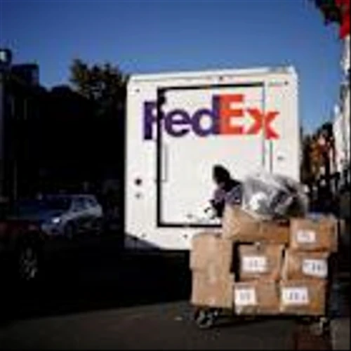 US holiday package deliveries to rise 5% from 2024, ShipMatrix forecasts