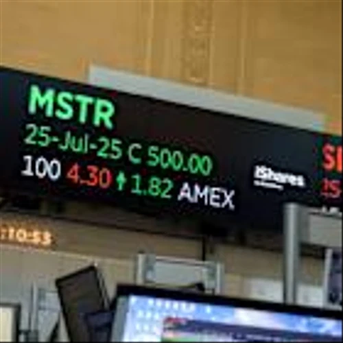 Vanguard becomes top shareholder in Michael Saylor’s MicroStrategy