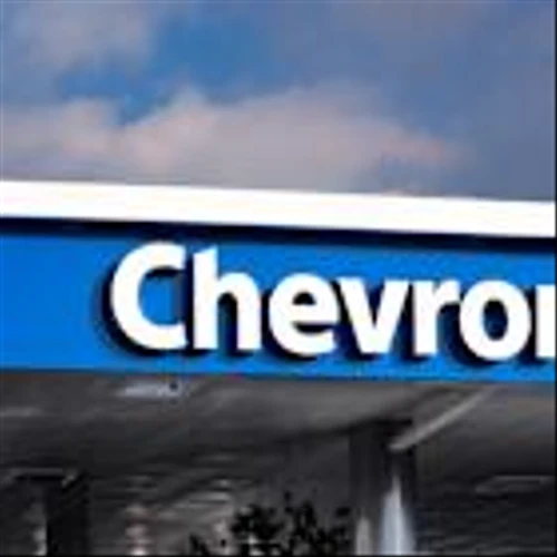 Chevron, Exxon Mobil Second-Quarter Results Surpass Estimates Amid Higher Production