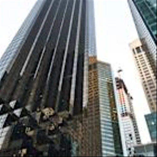 Leadership Shakeup and Bond Issuances Could Be a Game Changer for Deutsche Bank (XTRA:DBK)