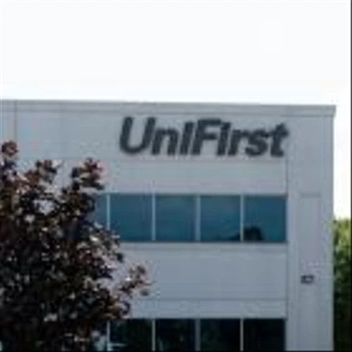 UniFirst Updates Fiscal 2025 Outlook After Second-Quarter Results Rise