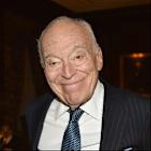 Leonard Lauder, Who Turned His Mother’s Beauty Business Into a Global Empire, Dies at 92