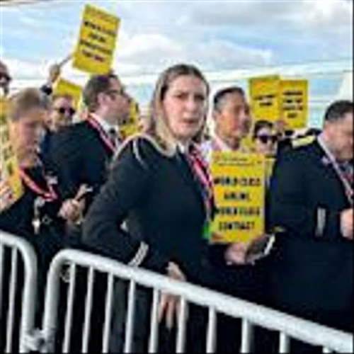 United Airlines and its flight attendants reach tentative contract agreement, union says