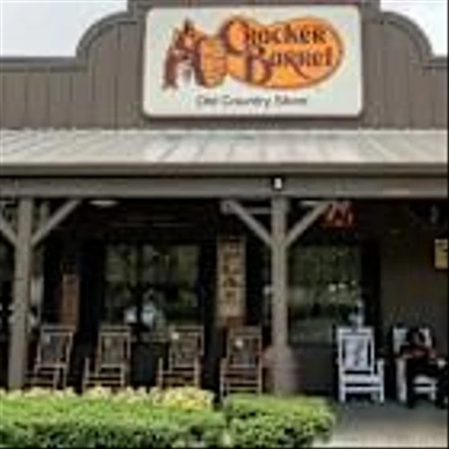 Cracker Barrel sacks brand consultancy, shuffles leadership