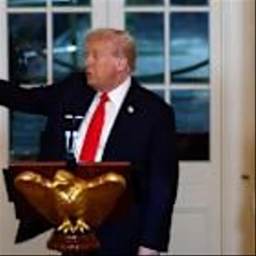Trump Hosts Corporate Ballroom Donors at Glitzy White House Dinner