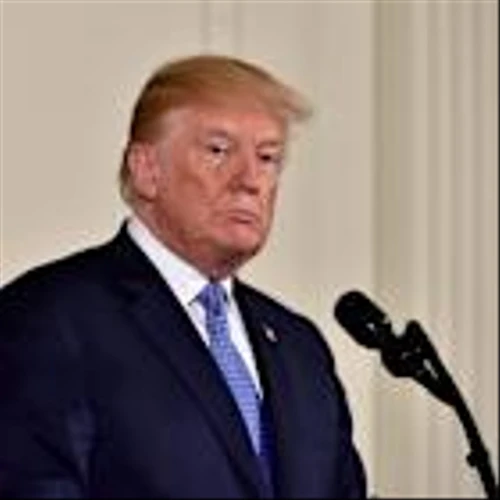 Elizabeth Warren Warns Trump DOJ Could Turn Warner Bros. Merger Review Into 'Influence-Peddling' Fight As Netflix, Paramount Clash