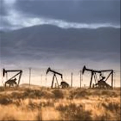 One of These Oil Services Stocks Is Pulling Away From the Pack: Baker Hughes, Haliburton, SLB