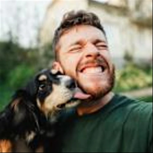 Chewy Stock Keeps Beating the Stock Market. Time to Buy?