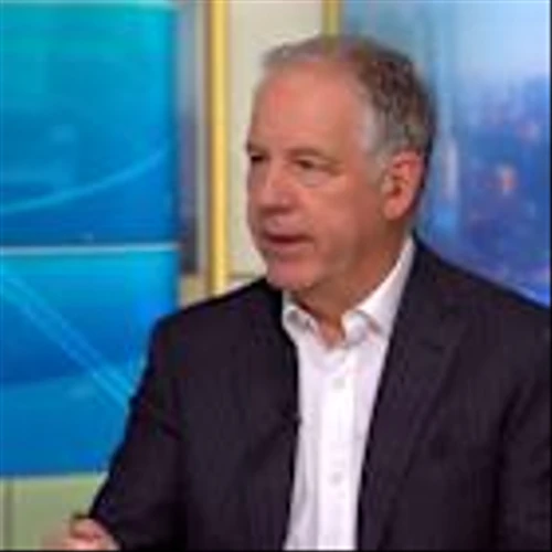 M&A Volume Set to Top $5 Trillion in 2025, Says Apollo's Zelter